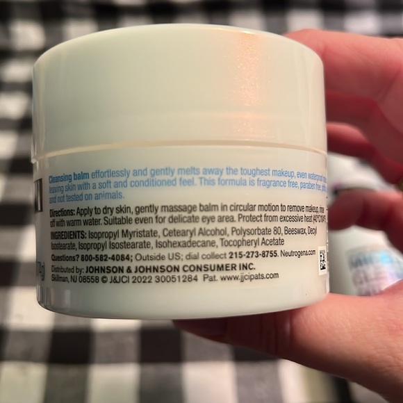 Neutrogena bundle - Picture 3 of 4
